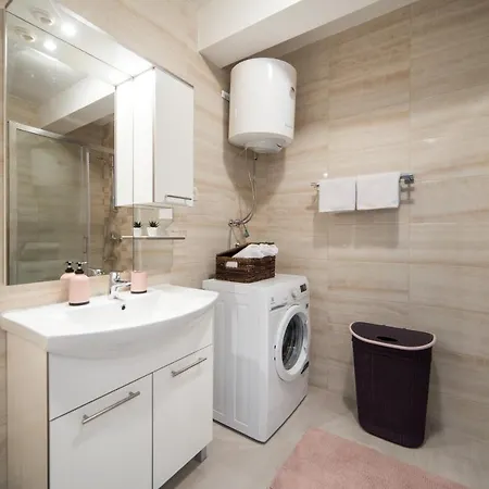Luxury Xxl Appartement Makarska