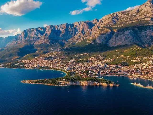 Luxury Xxl Μακάρσκα